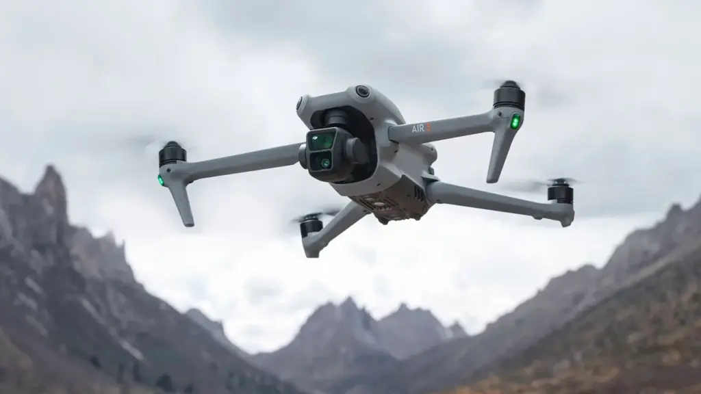 Is the New DJI Air 3 a Cinematographer’s Dream?